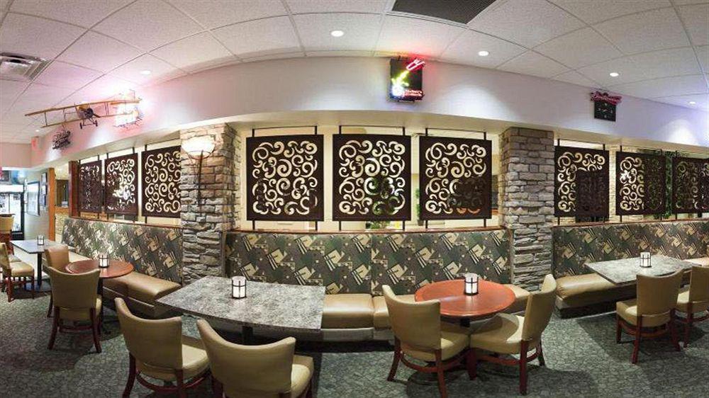 Wyndham Garden Wichita Downtown Hotel Eksteriør billede