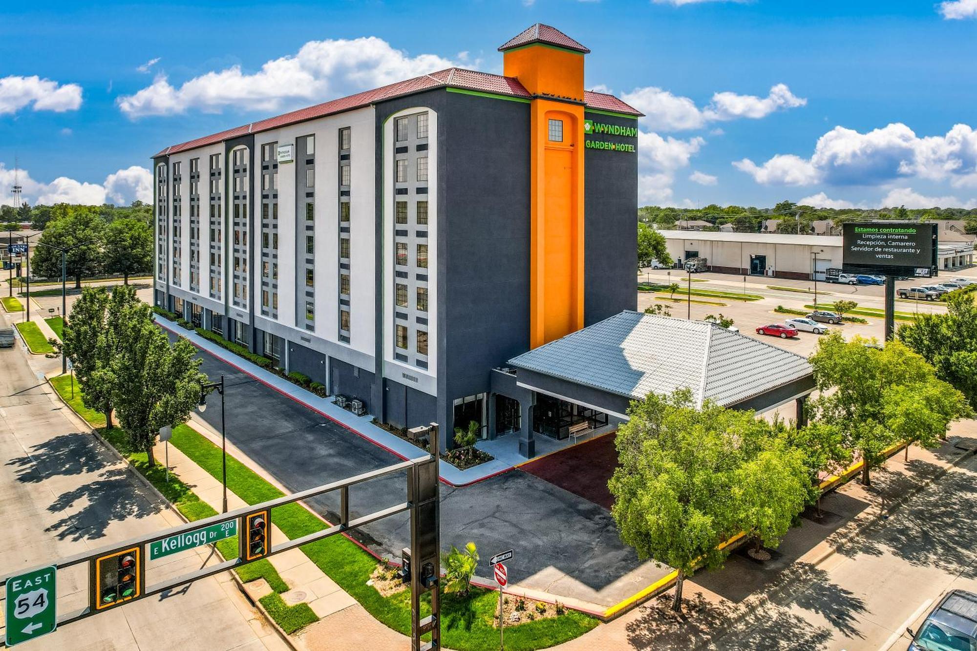 Wyndham Garden Wichita Downtown Hotel Eksteriør billede